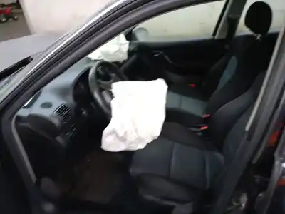 Veículo de Sucata seat leon (1m1) 1.9 tdi do ano 2004 alimentado asv