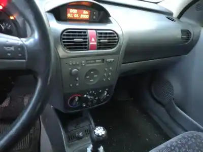 Scrapping Vehicle opel corsa c (x01) 1.7 dti (f08 f68) of the year 2000 powered y17dt