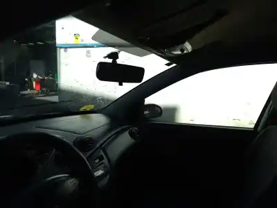 Veicolo di demolizione ford focus turnier (cak) 1.6 16v cat dell'anno 2001 alimentato fydb