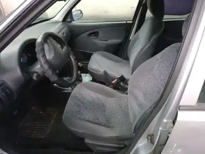 Veículo de Sucata citroen saxo 1.5 diesel do ano 2001 alimentado vjx