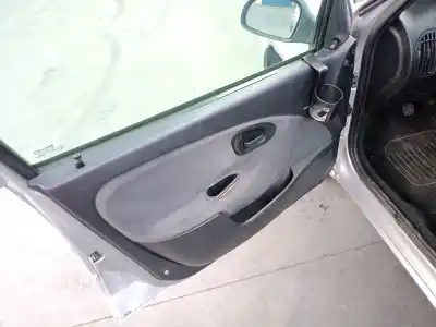 Veículo de Sucata citroen saxo 1.5 diesel do ano 2001 alimentado vjx