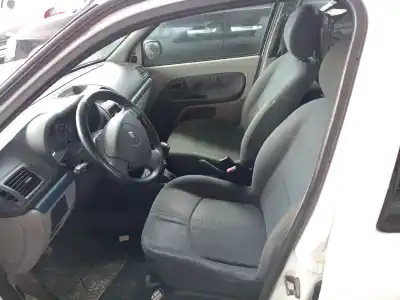 Утилизация автомобиля renault clio ii fase ii (b/cb0) 1.5 dci diesel 65 cv / 48 kw года 2004 питание k9ka704