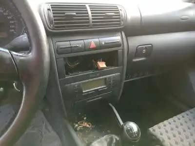 Veículo de Sucata seat leon (1m1) 1.9 tdi do ano 2000 alimentado ahf