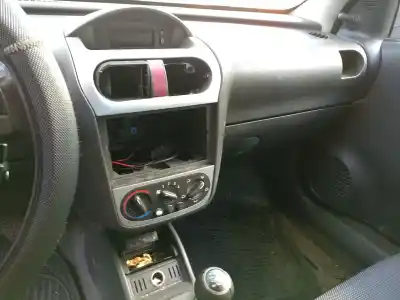 Sloopvoertuig opel corsa 3 c 1.3 cdti 70ch manual van het jaar 2006 aangedreven z13dt