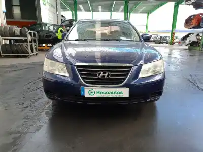 Veicolo di demolizione hyundai sonata v (nf) 2.0 crdi dell'anno 2009 alimentato d4ea
