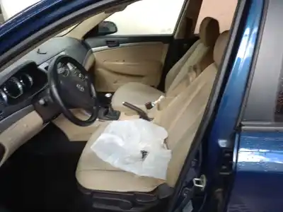 Veicolo di demolizione hyundai sonata v (nf) 2.0 crdi dell'anno 2009 alimentato d4ea