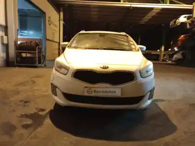 Veículo de Sucata kia carens iv 1.7 crdi do ano 2014 alimentado d4fd