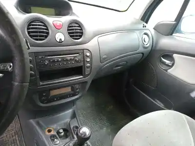 Veicolo di demolizione citroen c3 1.4 hdi exclusive dell'anno 2004 alimentato 8hx