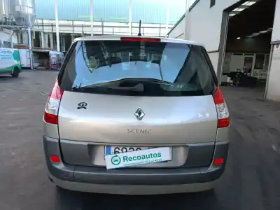 Veicolo di demolizione renault scénic ii (jm0/1_) 1.6 16v (jm1r) dell'anno 2006 alimentato k4md812