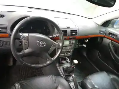 Здавання транспортного засобу toyota avensis (_t25_) 2.2 d-cat (adt251_) року 2006 потужний 2ad