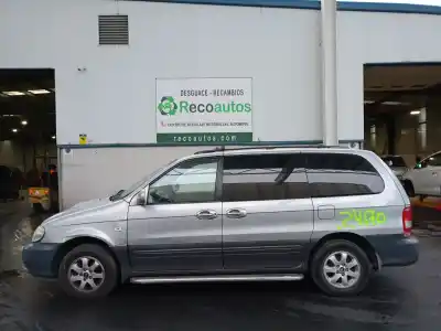 Здавання транспортного засобу KIA CARNIVAL II (GQ)  року 2006 потужний 