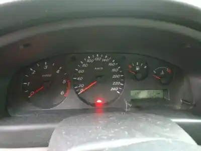 Veículo de Sucata nissan almera ii (n16) 2.2 di do ano 2001 alimentado yd22