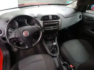 Veicolo di demolizione fiat bravo ii (198_) 1.4 (198axa1b) dell'anno 2009 alimentato 192b2000