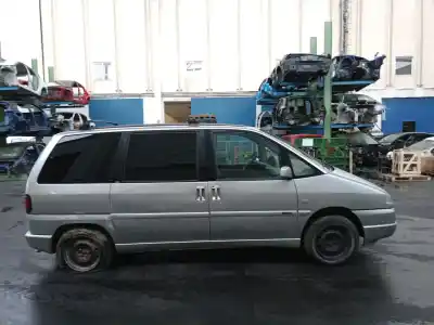 Veículo de Sucata peugeot 806 2.0 hdi do ano 2002 alimentado rhz