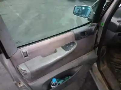 Veículo de Sucata peugeot 806 2.0 hdi do ano 2002 alimentado rhz