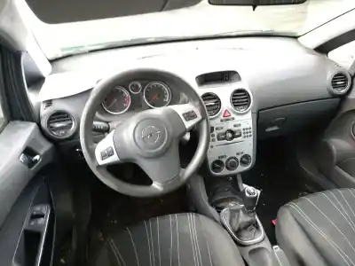 Scrapping Vehicle opel corsa d 1.2 cat (a 12 xer / ldc) of the year 2010 powered a12xer