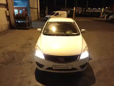 Scrapping Vehicle kia cee'd fastback (ed) 1.4 of the year 2011 powered d4fa