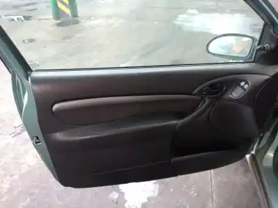 Veículo de Sucata ford focus berlina (cak) 1.6 16v cat do ano 1999 alimentado fyda