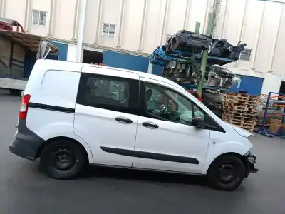 Veículo de Sucata ford transit courier b460 furgoneta/monovolumen 1.5 tdci do ano 2014 alimentado ugcb