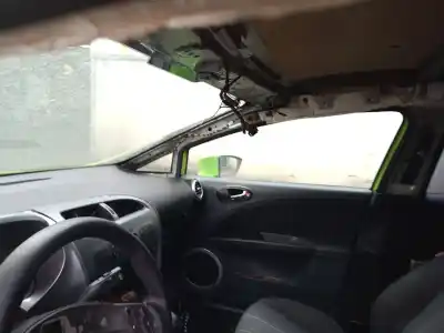 Veículo de Sucata seat leon (1p1) 1.9 tdi do ano 2007 alimentado bxe