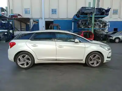 Scrapping Vehicle citroen ds5 2.0 bluehdi 150 of the year 2015 powered ah01