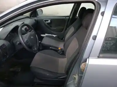 Veicolo di demolizione opel corsa 3 c 1.3 cdti 70ch manual dell'anno 2005 alimentato z13dt