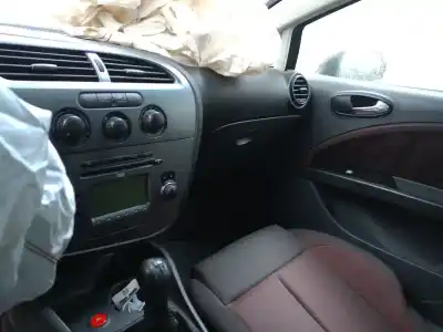 Scrapping Vehicle seat leon (1p1) 1.9 tdi of the year 2006 powered bxe