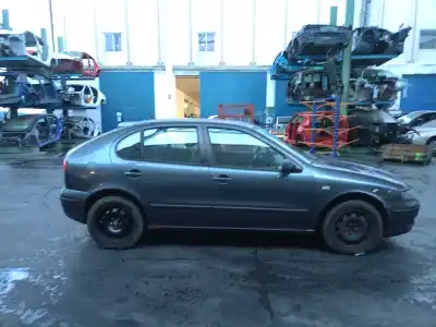 Scrapping Vehicle seat leon (1m1) 1.6 16 v of the year 2001 powered azd