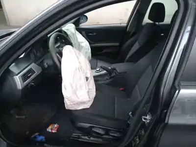 Veículo de Sucata bmw serie 3 berlina (e90) 320d do ano 2007 alimentado 204d4