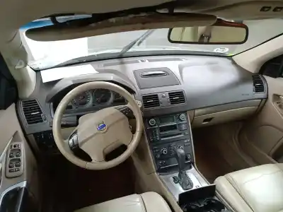 Veículo de Sucata volvo xc90 2.4 diesel cat do ano 2006 alimentado d5244t