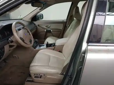 Veículo de Sucata volvo xc90 2.4 diesel cat do ano 2006 alimentado d5244t