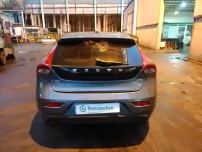 Vehicul casat volvo v40 fastback (525) d3 al anului 2013 alimentat d5204t6