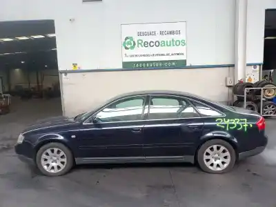 Sloopvoertuig AUDI A6 BERLINA (4B2)  van het jaar 2001 aangedreven AYM