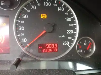 Sloopvoertuig audi a6 berlina (4b2) 2.5 v6 24v tdi cat (aym) van het jaar 2001 aangedreven aym