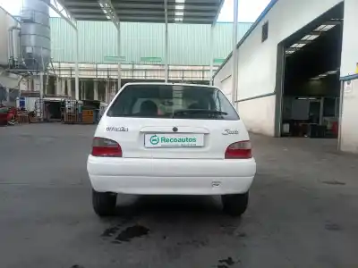 Sloopvoertuig citroen saxo 1.5 diesel van het jaar 2002 aangedreven vjx