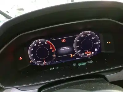 Veicolo di demolizione seat leon (kl1) 1.0 tsi dell'anno 2020 alimentato dlaa