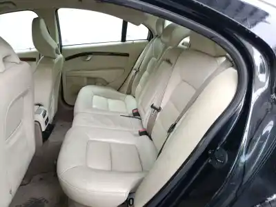 Scrapping Vehicle volvo s80 ii (124) d5 of the year 2009 powered d5244t10