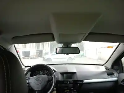 Veicolo di demolizione opel astra h sedán (a04) 1.7 cdti (l69) dell'anno 2010 alimentato z17dtr