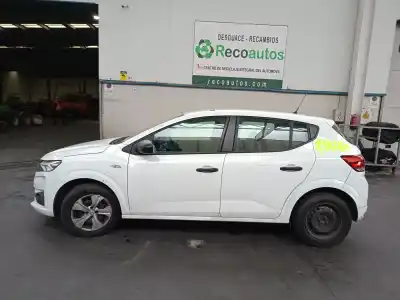 Veicolo di demolizione DACIA SANDERO III  dell'anno 2021 alimentato H4DF4