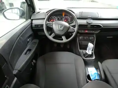 Veicolo di demolizione dacia sandero iii 1.0 tce 90 dell'anno 2021 alimentato h4df4
