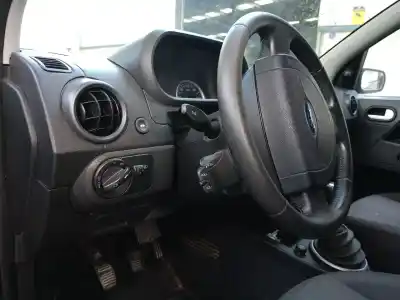 Veicolo di demolizione ford fusion (cbk) 1.4 tdci cat dell'anno 2004 alimentato f6ja