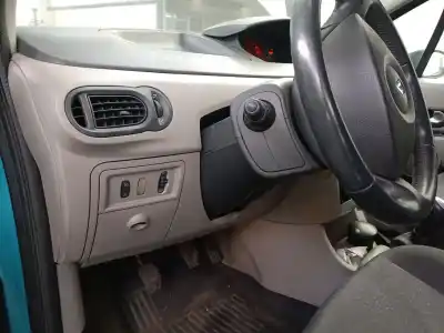 Veicolo di demolizione renault modus 1.5 dci diesel dell'anno 2005 alimentato k9kj750