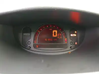 Veicolo di demolizione renault modus 1.5 dci diesel dell'anno 2005 alimentato k9kj750