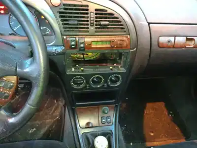Veicolo di demolizione citroen xsara berlina 1.6 lx dell'anno 2000 alimentato nfz