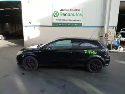 Veicolo di demolizione OPEL ASTRA GTC  dell'anno 2005 alimentato Z19DTH
