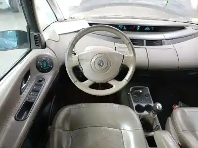 Veicolo di demolizione renault espace iv (jk0) (2002->) 2.2 dci (jk07) dell'anno 2004 alimentato g9tj742