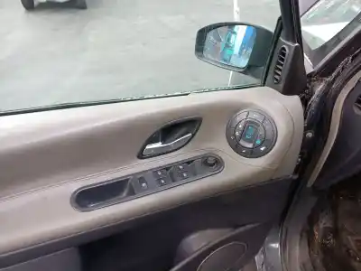 Veicolo di demolizione renault espace iv (jk0) (2002->) 2.2 dci (jk07) dell'anno 2004 alimentato g9tj742