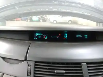 Veicolo di demolizione renault espace iv (jk0) (2002->) 2.2 dci (jk07) dell'anno 2004 alimentato g9tj742