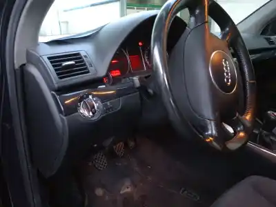 Veicolo di demolizione audi a4 b6 avant (8e5) 1.9 tdi dell'anno 2002 alimentato awx