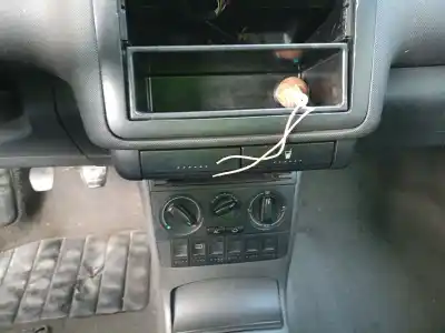 Veicolo di demolizione volkswagen polo berlina (6n2) 1.4 tdi dell'anno 2001 alimentato amf